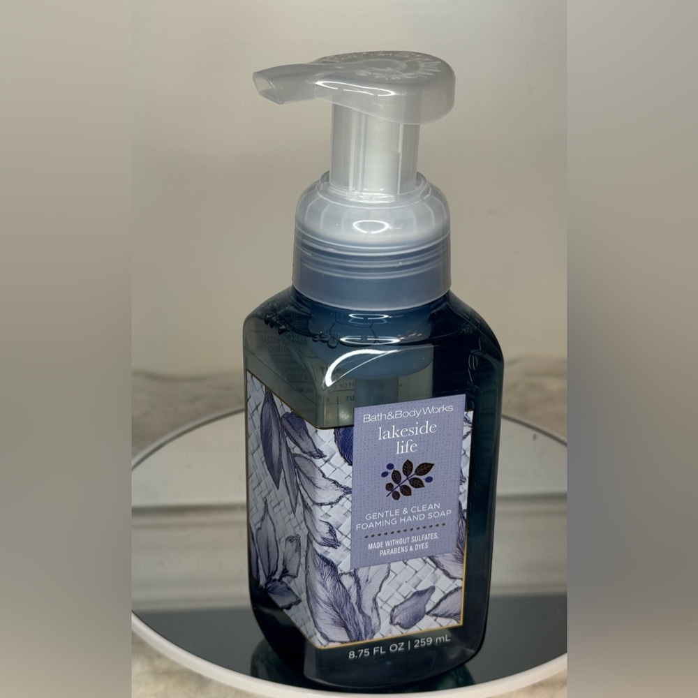NEW - Bath & Body Works Lakeside Life Gentle & Clean Foaming Hand Soap